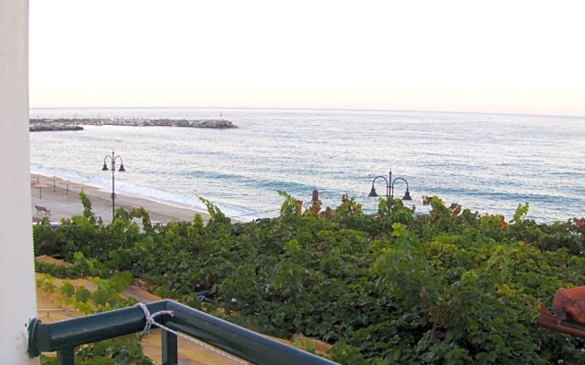 Anesis Hotel