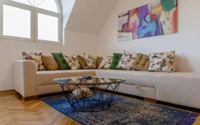 Old town Beauty Apartment