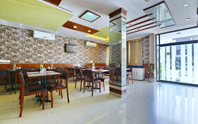 Landmark Hotel near Airport