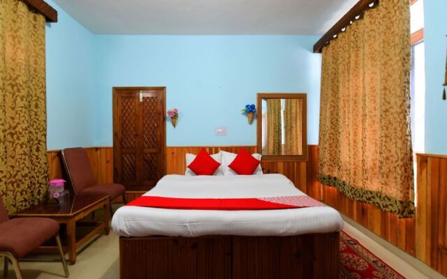 Oyo 13710 Home Cozy 2Bhk Aleo Manali