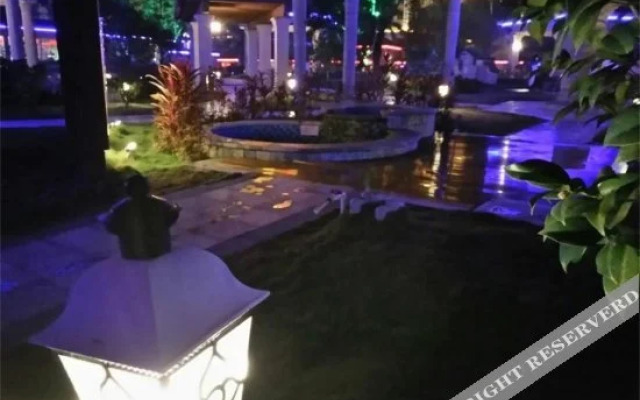 Qianjiang Hot Spring Hotel