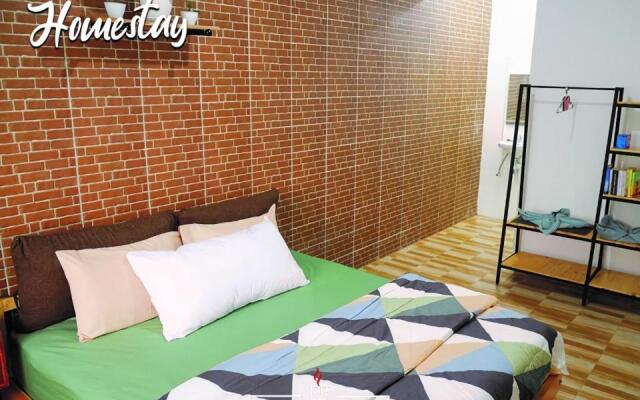 Petik Merah Homestay