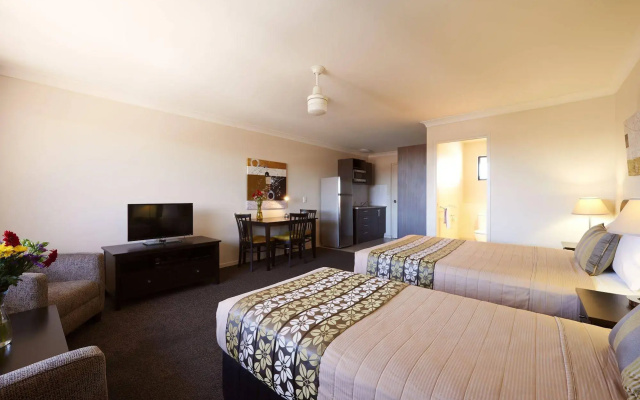Blackwater Hotel Motel