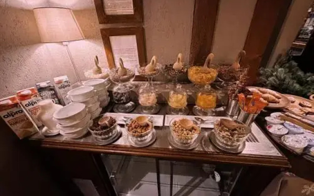 Le Samovar Guest House