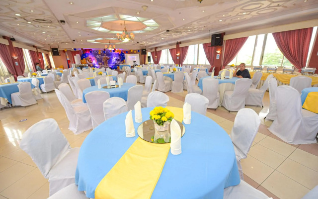 Grand City Hotel