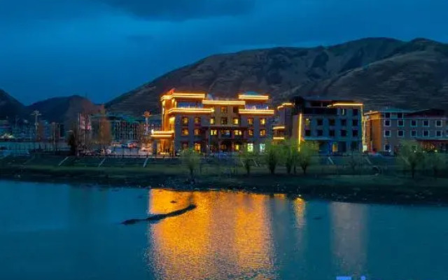 Yamolinka   Hotel