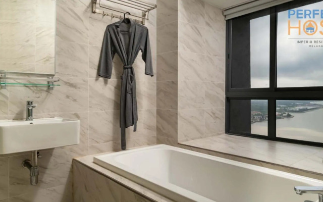 Imperio Residence Seafront by Perfect Host