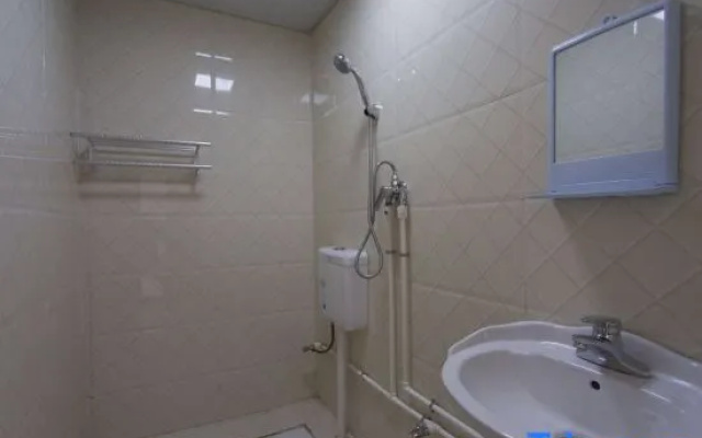 Mountain Residence Zhujing Chinese Inn – Bathroom – Zhangjiajie