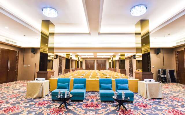 Golden Tulip Essential Tangerang