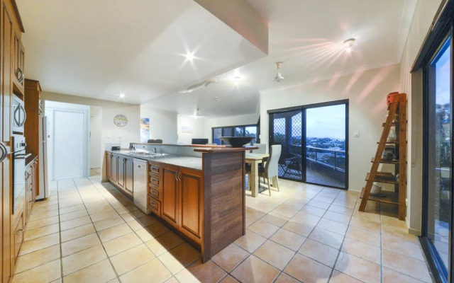 Airlie Harbour 3 Bedroom Apartment