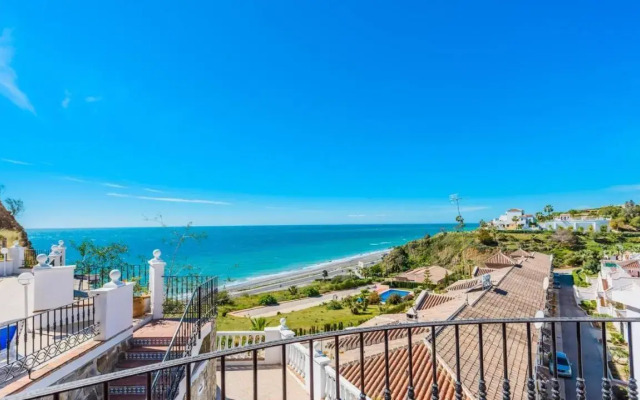 Villas Nerjazul - El Peñoncillo Beach