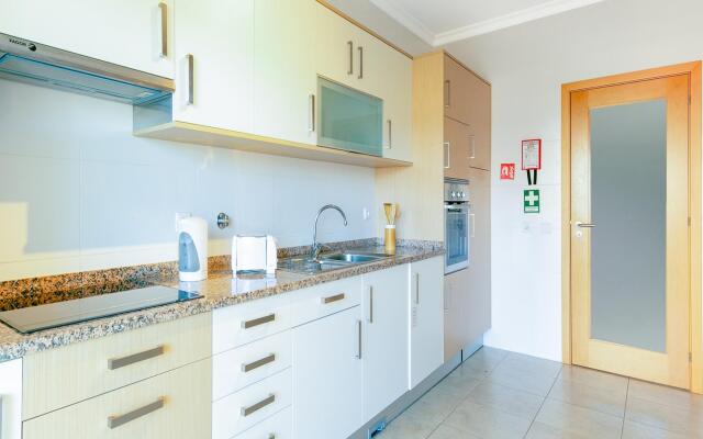 A05 - Luxury 1 Bed Fully Equipped with Pool