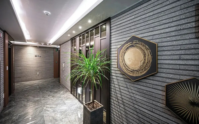 Hotel Bom