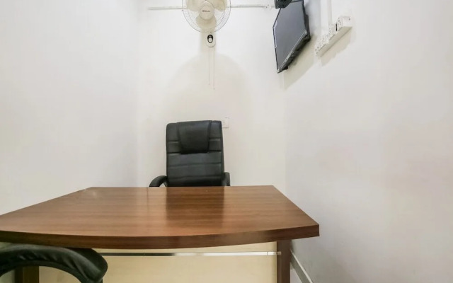 Royal Guest House by OYO Rooms