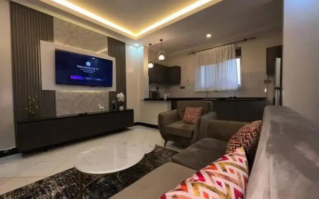 LivLuxe Apartments 7