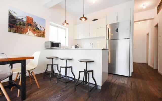 Sunny 3BR in Prague 8 by HolyGuest