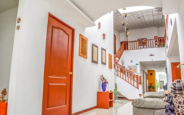 Отель Windsor Plaza