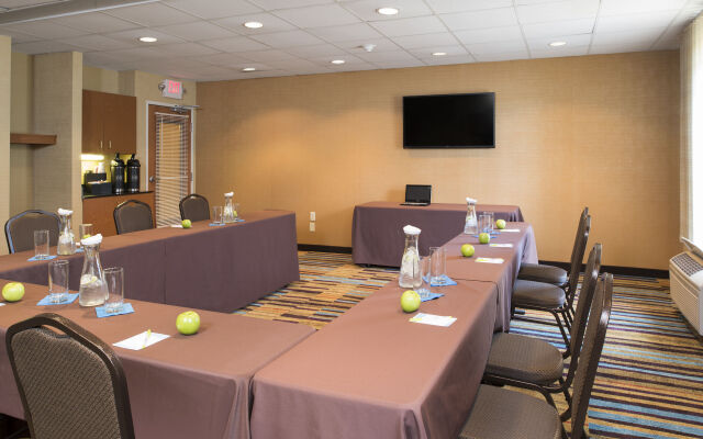 Fairfield Inn & Suites Columbus East