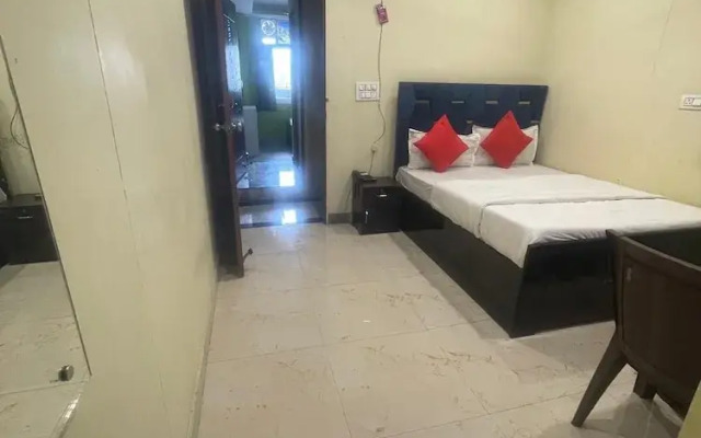 Mayur Guest House by Hiddden Heaven