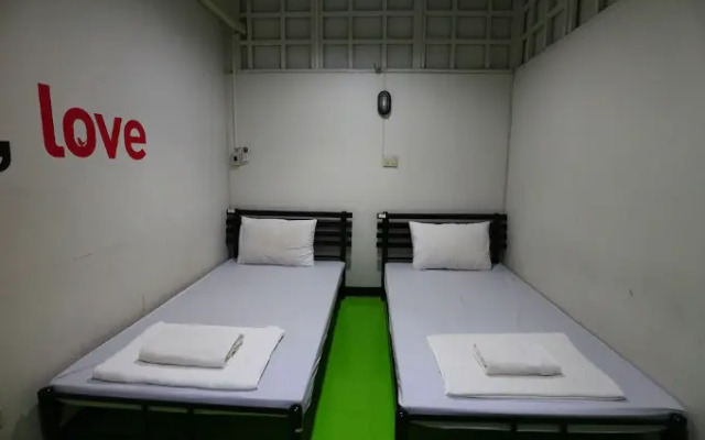 M House Hostel