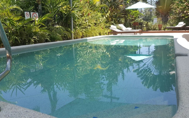 Clifton Sands Holiday Apartments