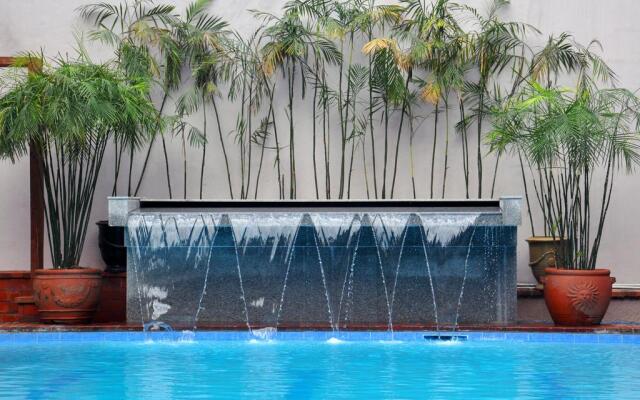 The Oasis Paco Park Hotel