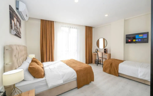 Gloria Airport Hotel