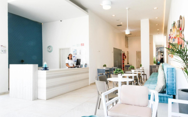 Azure Lofts & Pool Hotel