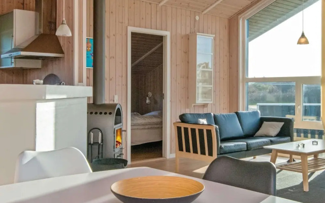 6 Person Holiday Home in Tarm