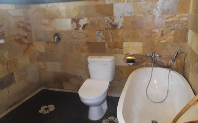 Doni Guest House