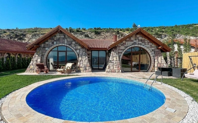 Amazing Stone House With Private Pool in Iznik