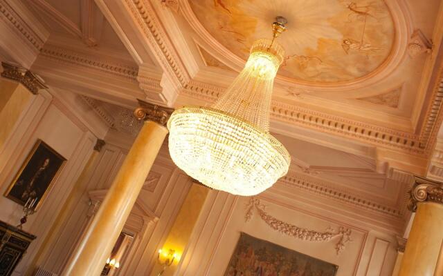 Down Hall Hotel