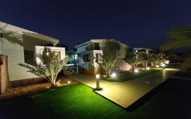 Somewhere - Chalets in the Arava