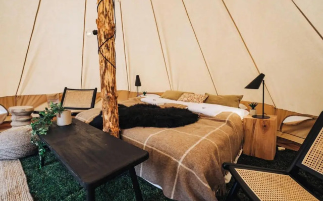 Lake View Cozy Tents