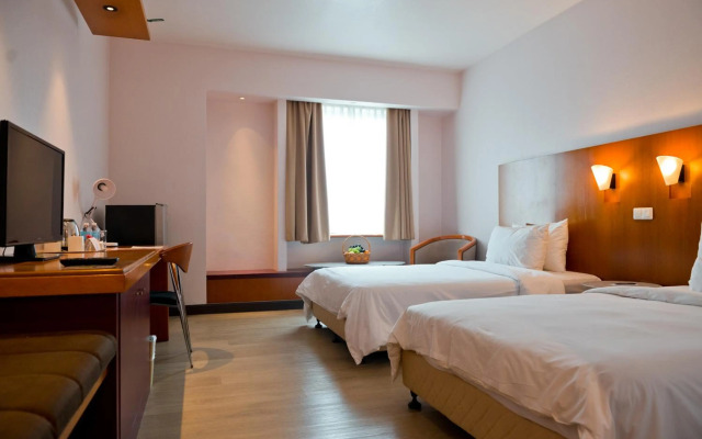 Parkcity Everly Hotel