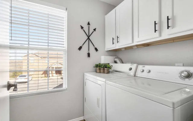 Tranquil Getaway For 8