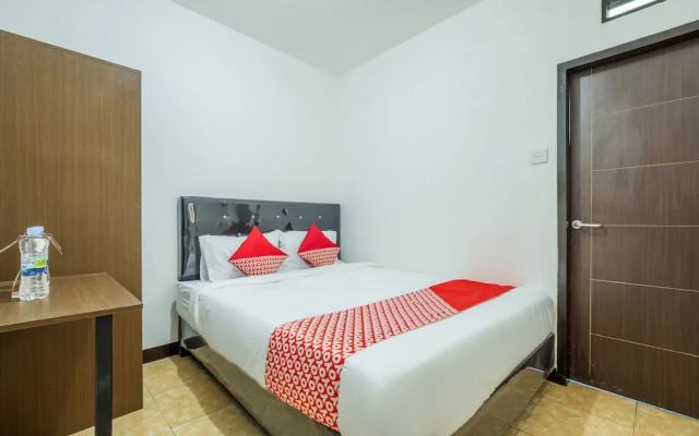 Anyelir Residence by OYO Rooms