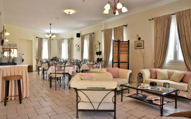 Ostria Hotel