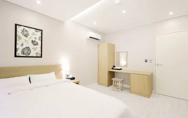 Golden Bay Haeundae