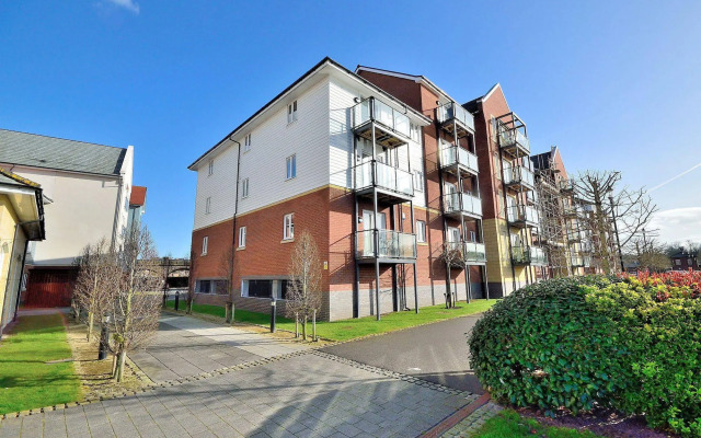 Racecourse Serviced Apartments