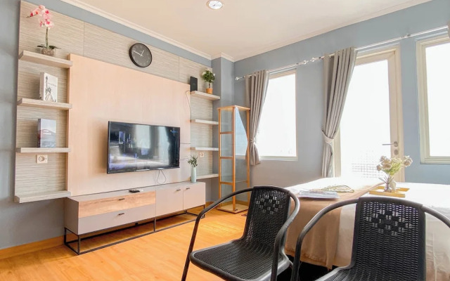 Warm and Cozy Studio at Sentul Tower Apartment