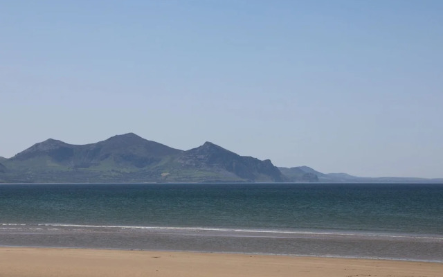 Fron Emrys