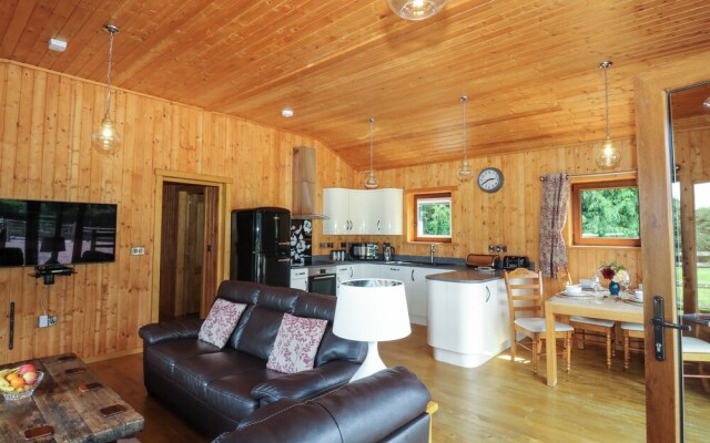 Barn Shelley Lodge