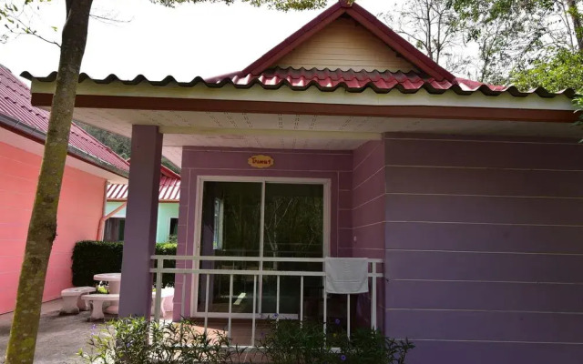 Petch Jed Sao Noi Resort