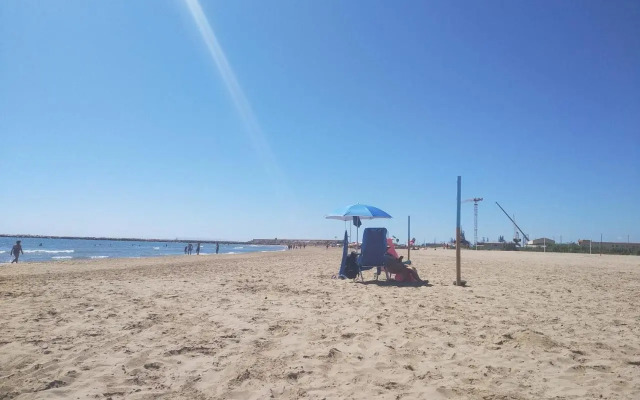 Apartamento con terraza y vistas al mar