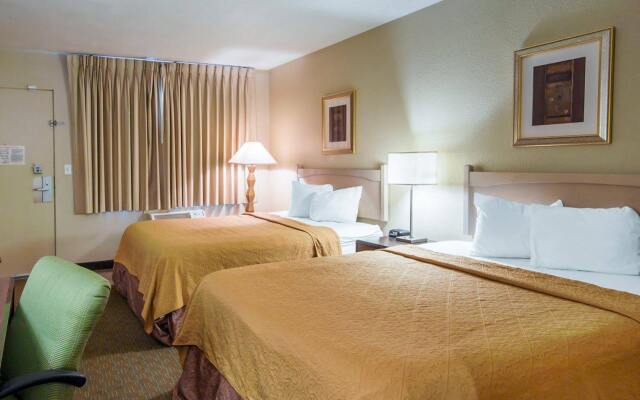 Rodeway Inn Portland Airport Hotel