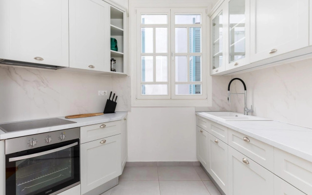 #Zoe: Lovely Penthouse by halu! Apartments