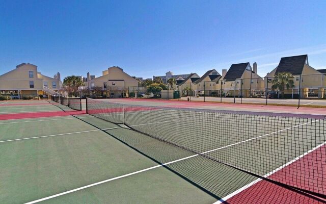 Love Me 1037 - 1 Br Condo