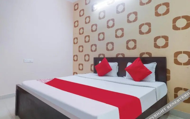 OYO 81499 Second Home Residency