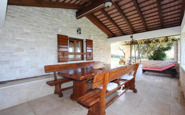 Holiday House San Pruti